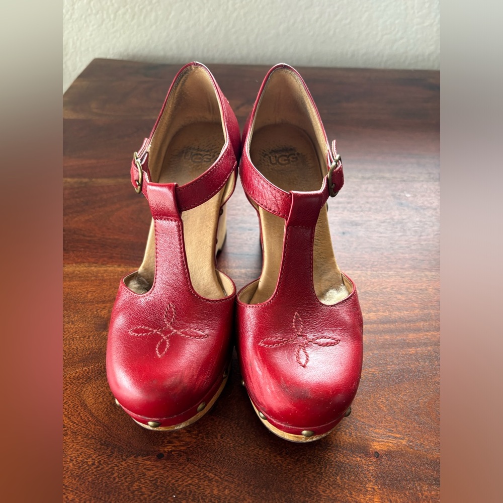 Ugg clog heels